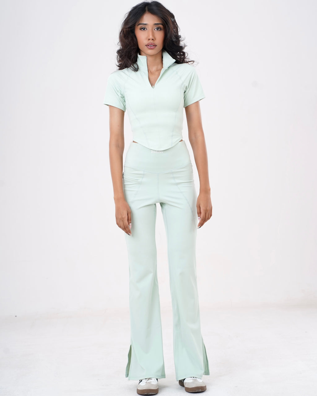 AURA MANDARIN HALF ZIP-UP TOP